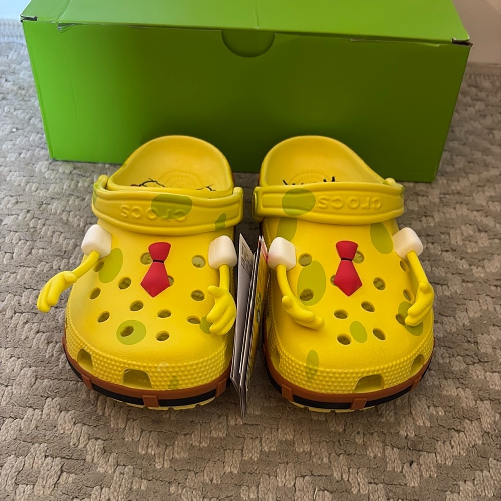 Crocs SpongeBob classic clog women’s 7 hh - Picture 2 of 4